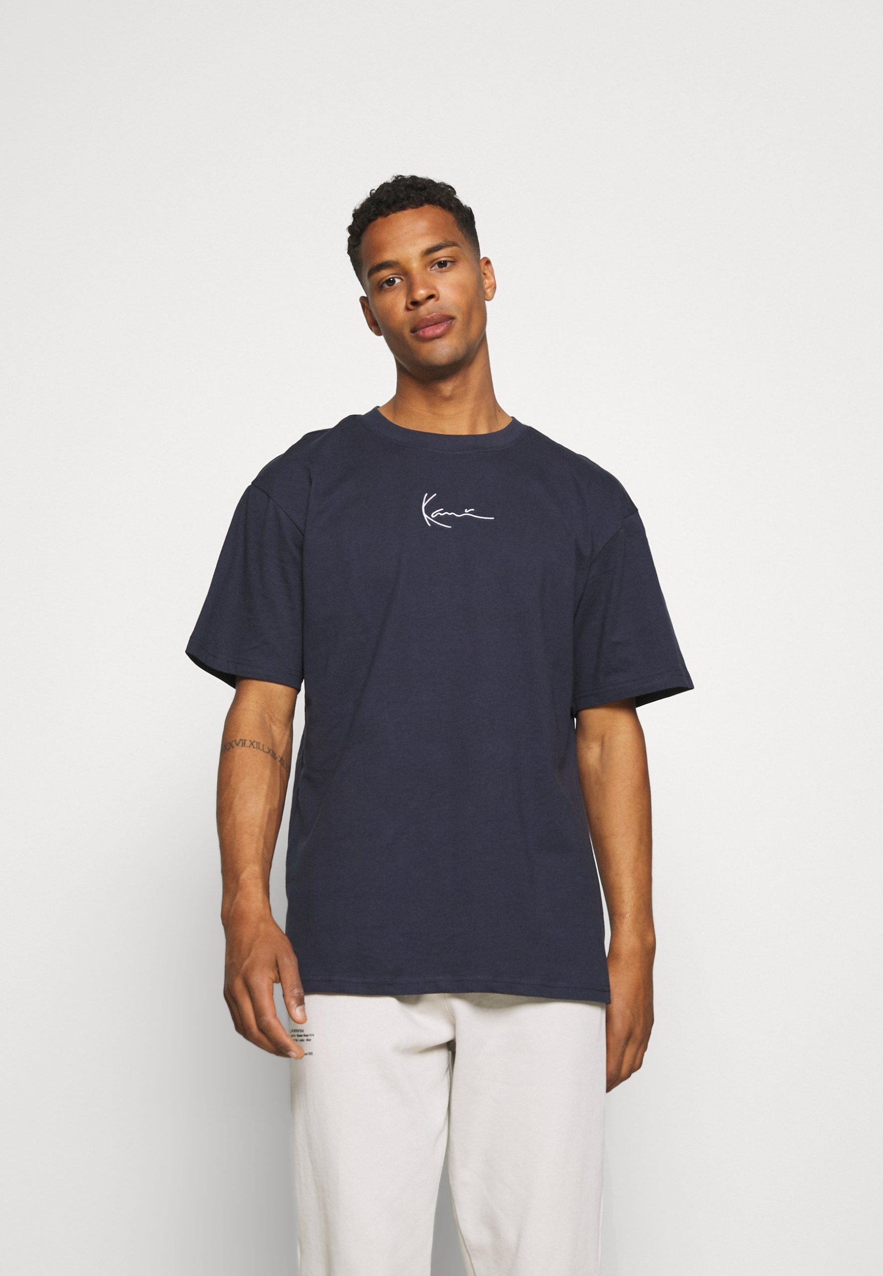 karl-kani-tshirt-184ysq-1.jpg